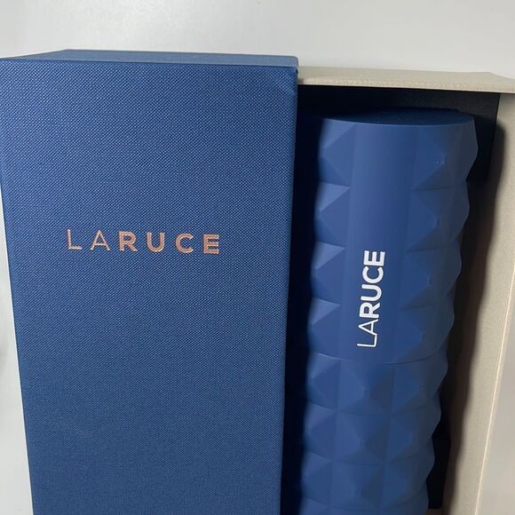 NWT LARUCE Beauty Rennie Brush Set (14 brushes + Cup) - Picture 5 of 7